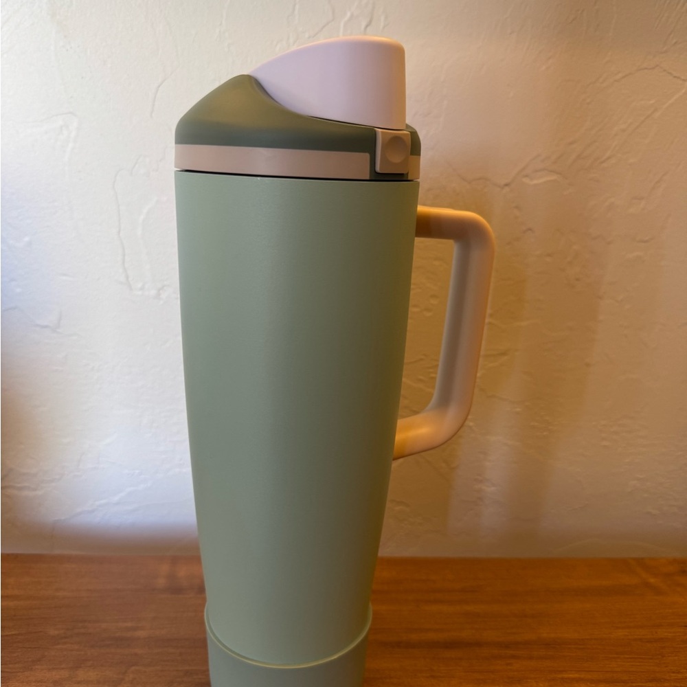 Green Travel Mug with Handle - Owala